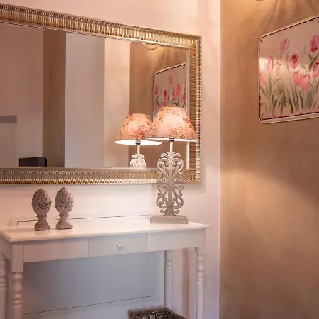 Timeless Charm And Modern Comfort Vakantiehuis