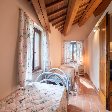 Timeless Charm And Modern Comfort * Mombaroccio