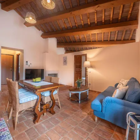Timeless Charm And Modern Comfort Vakantiehuis *