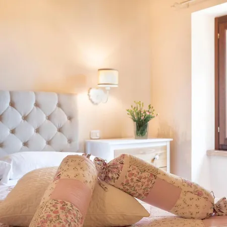Timeless Charm And Modern Comfort Vakantiehuis