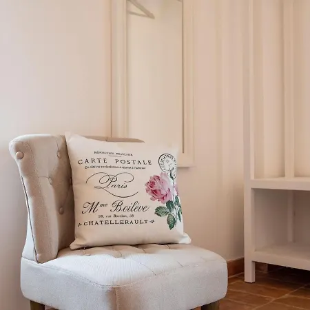 Timeless Charm And Modern Comfort 펜션